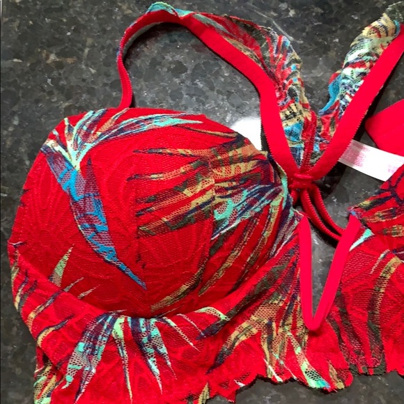 Pink Bra - Picture 3 of 8